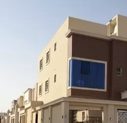Résidentiel Propriété prête 5 chambres U / f Villa autonome  a louer au Riyad #27082 - 1  image 
