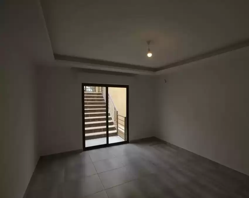Wohn Klaar eigendom 3 Schlafzimmer U/F Wohnung  zu verkaufen in Amman #27084 - 1  image 