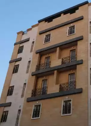 سكني عقار جاهز 4 + غرفة خادمة غير مفروش شقة  للإيجار في الرياض #27090 - 1  صورة 