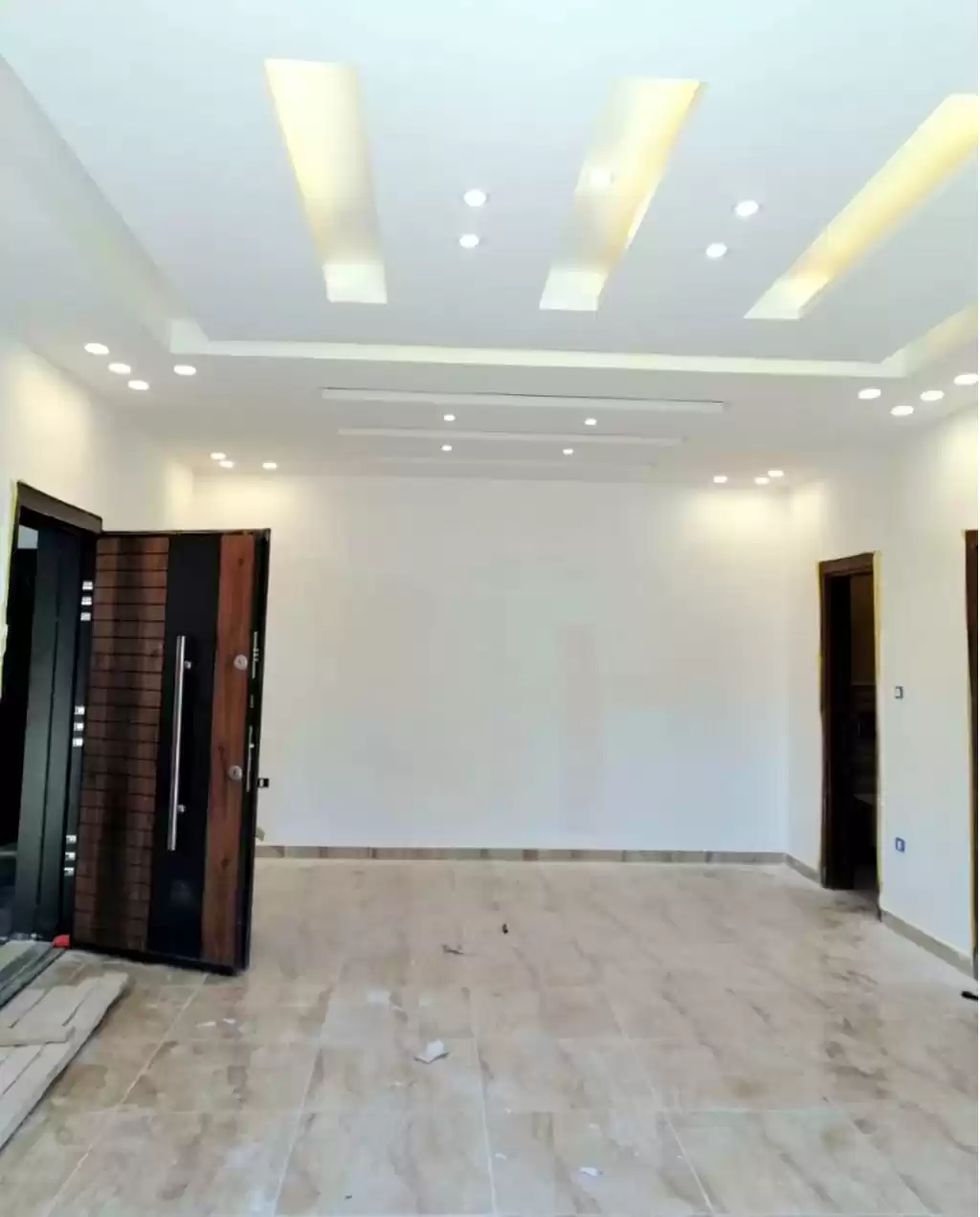 Residential Ready Property 3 Bedrooms U/F Apartment  for sale in Amman #27108 - 1  image 
