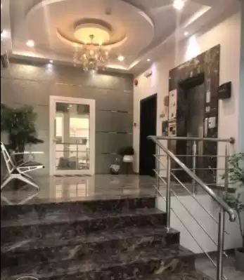 سكني عقار جاهز 2 غرف  غير مفروش شقة  للإيجار في المنامة #27212 - 1  صورة 