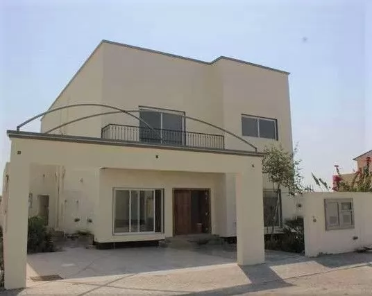 Wohn Klaar eigendom 4 + Zimmermädchen U/F Alleinstehende Villa  zu verkaufen in Al-Manama #27251 - 1  image 