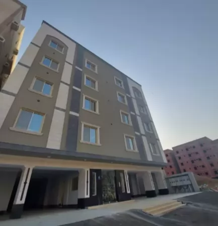 Residential Ready Property 7 Bedrooms U/F Apartment  for sale in Riyadh #27276 - 1  image 