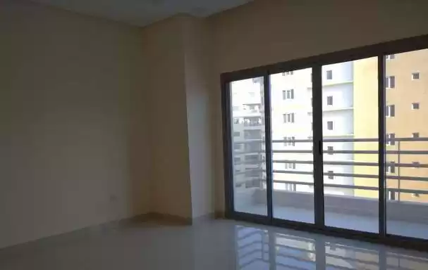 Residential Ready Property 2 Bedrooms U/F Apartment  for rent in Al-Manamah #27321 - 1  image 