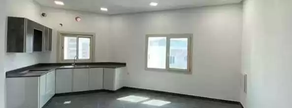 Residential Ready Property 1 Bedroom F/F Apartment  for rent in Al-Manamah #27335 - 1  image 