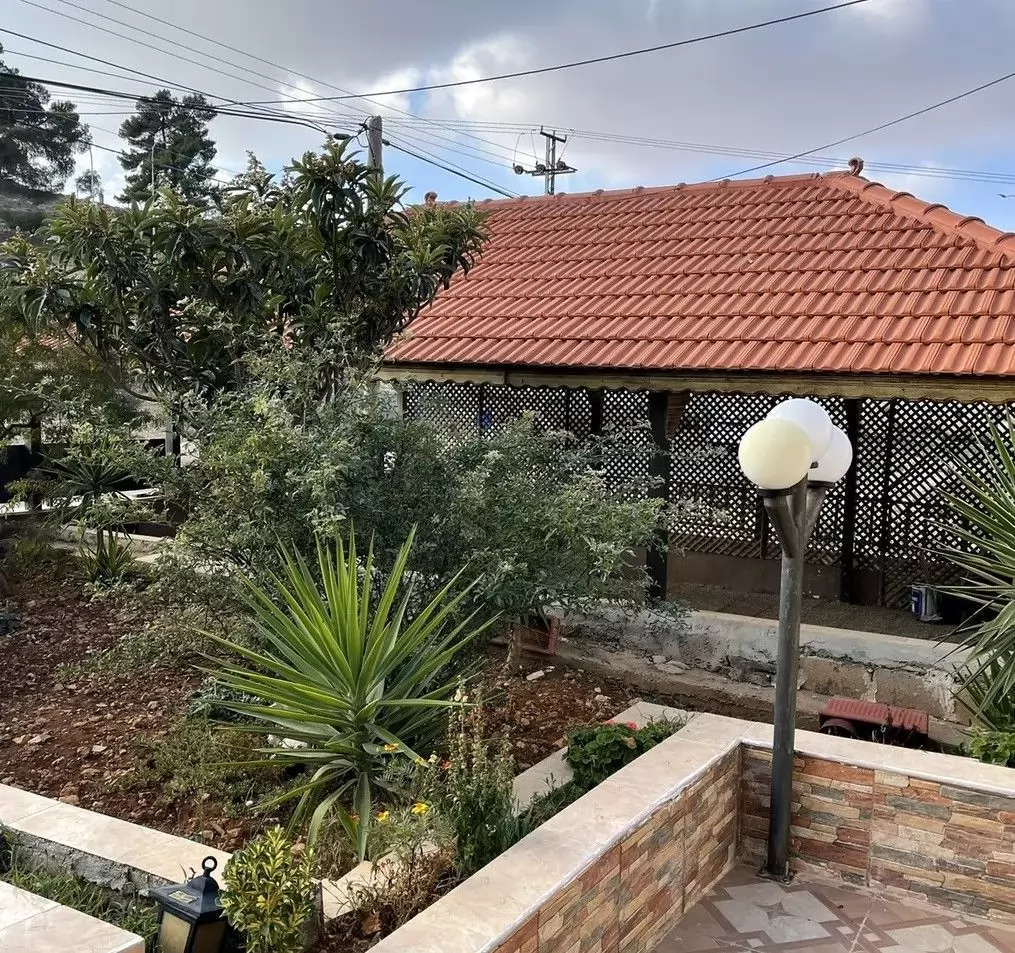 Résidentiel Propriété prête 6 chambres U / f Villa autonome  à vendre au Amman #27347 - 1  image 
