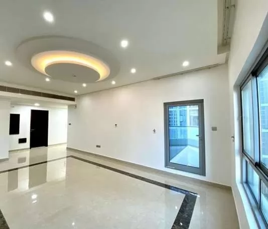 Residential Ready Property 2 Bedrooms U/F Apartment  for rent in Manama , Capital-Governorate #27452 - 1  image 