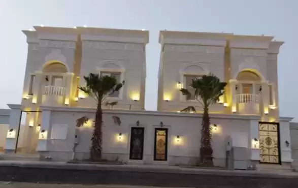 yerleşim Hazır Mülk 7+ Yatak Odası U/F Müstakil Villa  satılık içinde Riyad #27475 - 1  image 