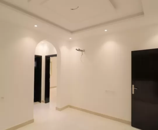 Residential Ready Property 4 Bedrooms U/F Apartment  for sale in Riyadh #27505 - 1  image 