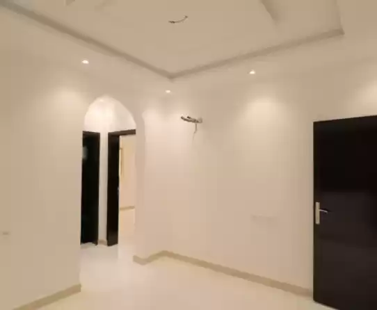 Wohn Klaar eigendom 4 Schlafzimmer U/F Wohnung  zu verkaufen in Riad #27505 - 1  image 