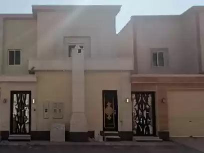 yerleşim Hazır Mülk 5 Yatak Odası U/F Müstakil Villa  satılık içinde Riyad #27515 - 1  image 