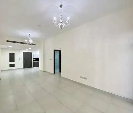 Residential Ready Property 2 Bedrooms U/F Apartment  for rent in Manama , Capital-Governorate #27530 - 1  image 