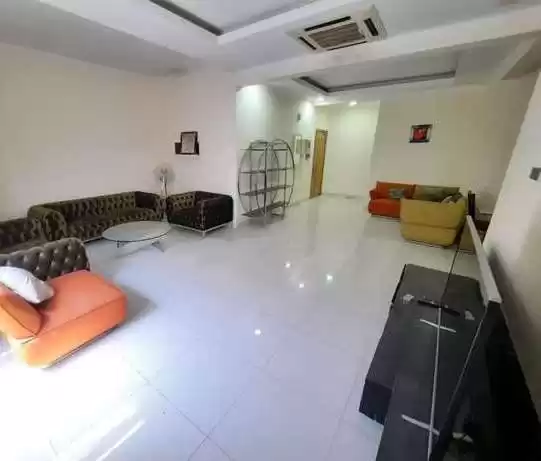 Residential Ready Property 3 Bedrooms F/F Apartment  for rent in Al-Manamah #27575 - 1  image 