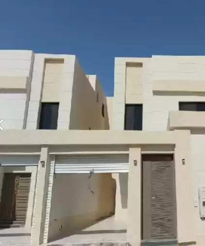 Résidentiel Propriété prête 5 + femme de chambre U / f Villa autonome  à vendre au Riyad #27655 - 1  image 
