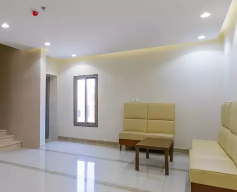 Wohn Klaar eigendom 1 Schlafzimmer S/F Wohnung  zu vermieten in Riad #27670 - 1  image 
