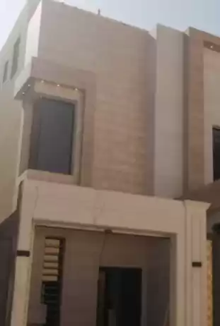 Wohn Klaar eigendom 5 + Zimmermädchen U/F Alleinstehende Villa  zu verkaufen in Riad #27676 - 1  image 