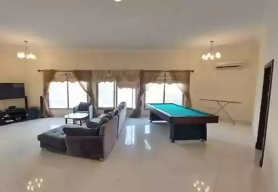 Residential Ready Property 3 Bedrooms F/F Apartment  for rent in Al-Manamah #27749 - 1  image 