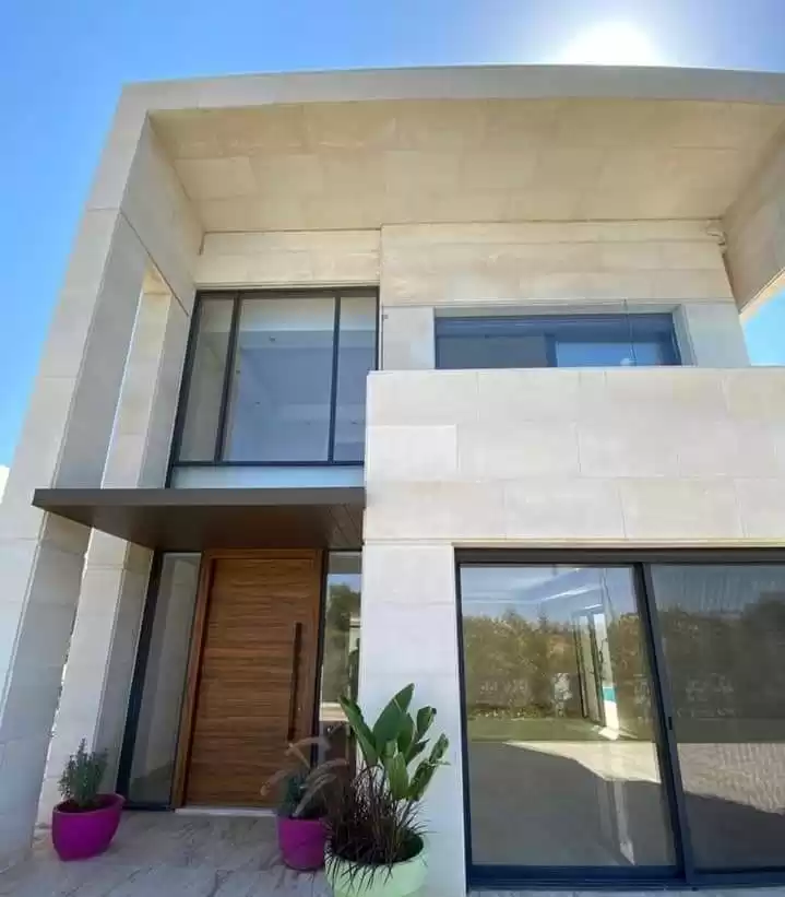 Résidentiel Propriété prête 4 chambres U / f Villa autonome  à vendre au Amman #27814 - 1  image 
