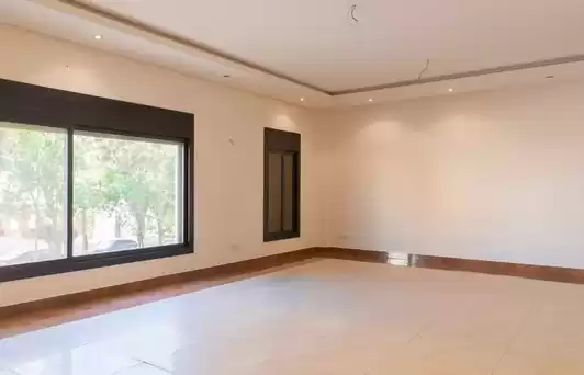 Wohn Klaar eigendom 3 + Magd Schlafzimmer U/F Wohnung  zu verkaufen in Riad #27847 - 1  image 