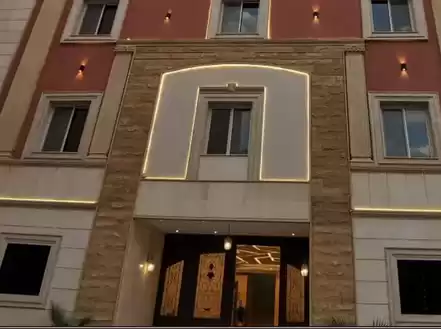 Résidentiel Propriété prête 5 chambres U / f Appartement  à vendre au Riyad #27867 - 1  image 