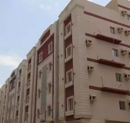 yerleşim Hazır Mülk 5 Yatak Odası U/F Apartman  satılık içinde Riyad #27903 - 1  image 
