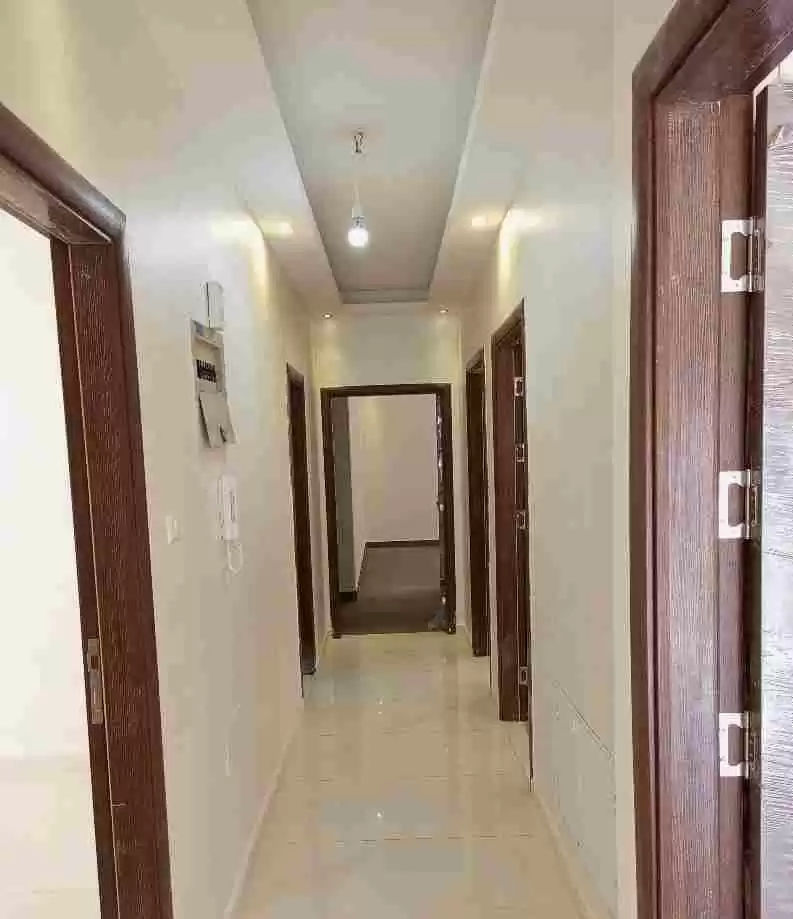 Résidentiel Propriété prête 4 chambres U / f Appartement  à vendre au Amman #27921 - 1  image 
