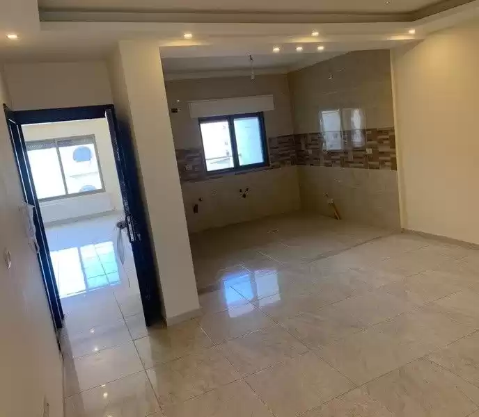 住宅 就绪物业 4 间卧室 U/F 公寓  出售 在 安曼 #27936 - 1  image 