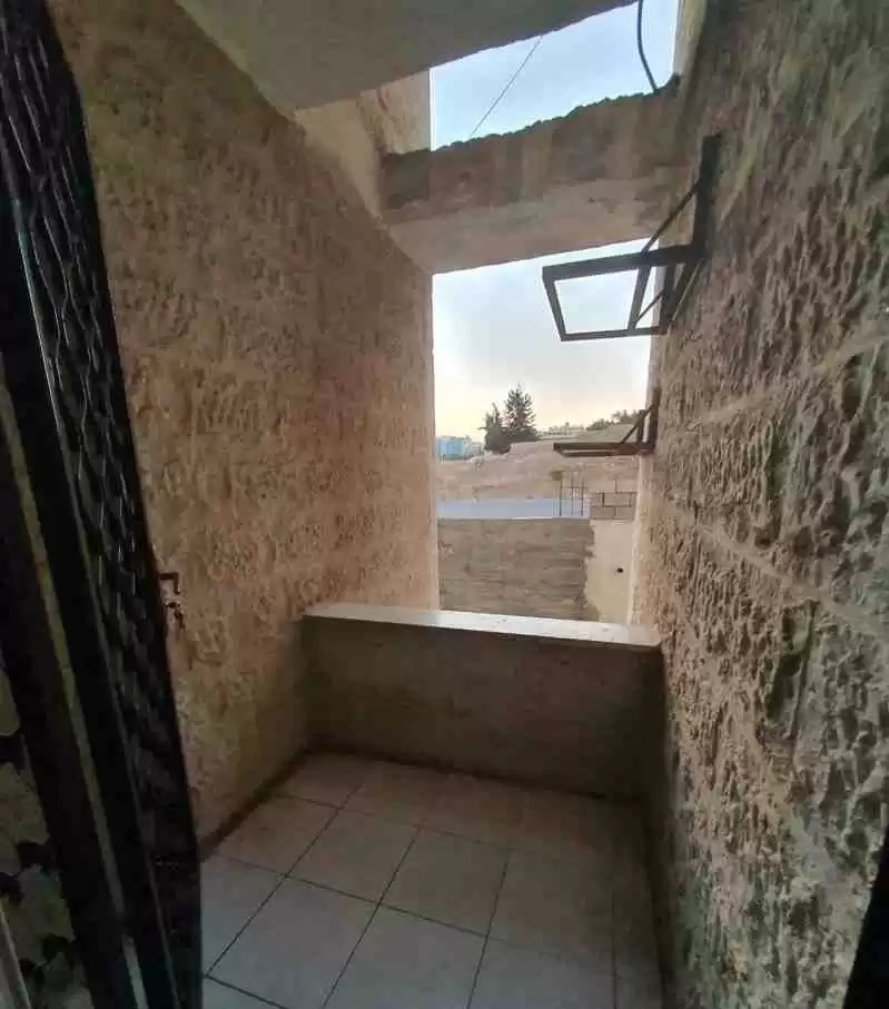 Wohn Klaar eigendom 2 Schlafzimmer U/F Wohnung  zu verkaufen in Amman #27942 - 1  image 