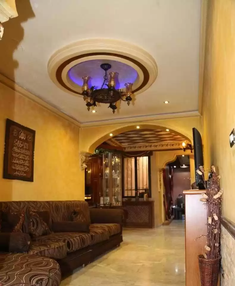 Жилой Готовая недвижимость 3 спальни Н/Ф Квартира  продается в Амман #27944 - 1  image 