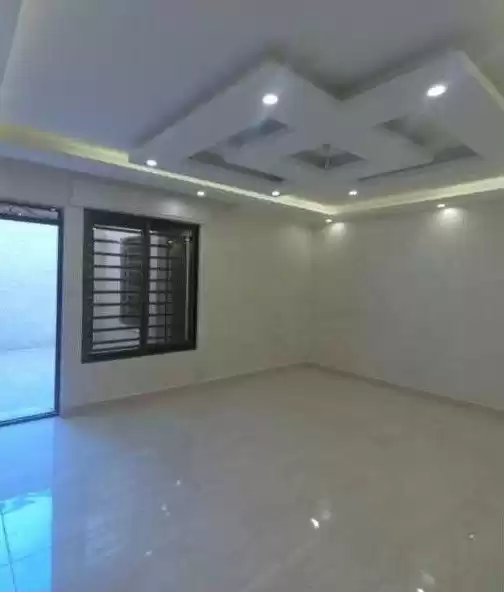 Residential Ready Property 3+maid Bedrooms U/F Apartment  for sale in Amman #27968 - 1  image 