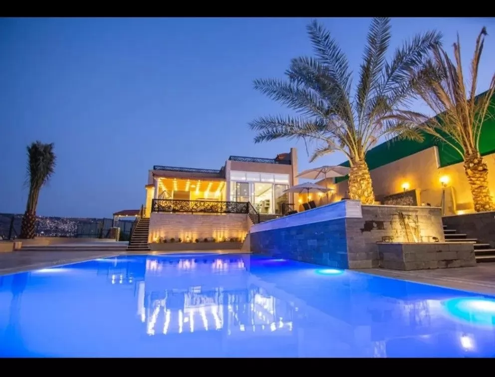 Wohn Klaar eigendom 3 Schlafzimmer U/F Alleinstehende Villa  zu verkaufen in Amman #27998 - 1  image 