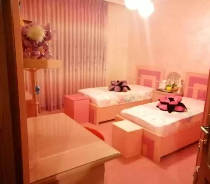 住宅 就绪物业 3+女仆卧室 U/F 公寓  出售 在 安曼 #28014 - 1  image 