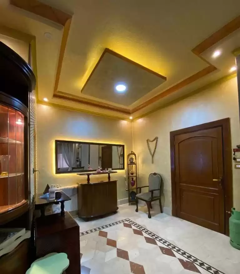 Жилой Готовая недвижимость 3 спальни Н/Ф Квартира  продается в Амман #28024 - 1  image 
