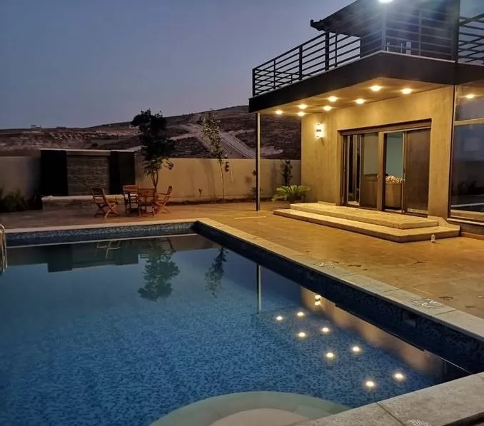 Residential Ready Property 3 Bedrooms F/F Chalet  for rent in Amman #28065 - 1  image 