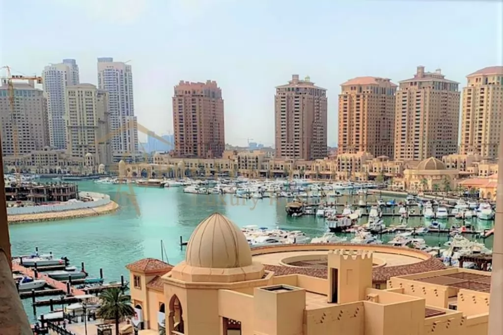 yerleşim Hazır Mülk 1 yatak odası S/F Apartman  satılık içinde Al Sadd , Doha #28190 - 1  image 