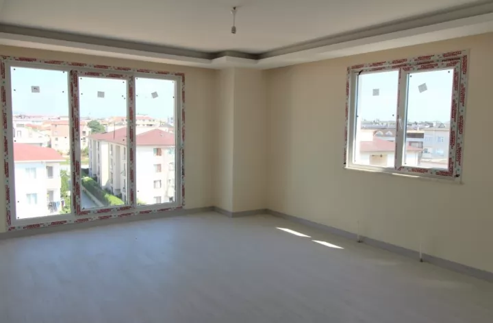 住宅 就绪物业 3 间卧室 U/F 公寓  出售 在 伊斯坦布尔 #28230 - 1  image 