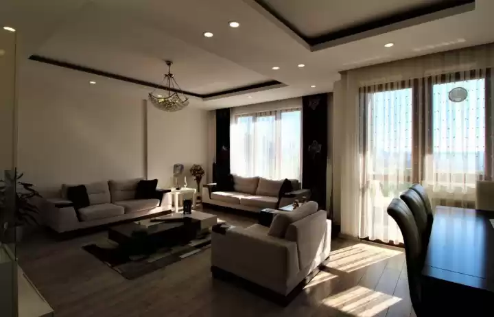 سكني عقار جاهز 4 غرف  غير مفروش شقة  للبيع في اسطنبول #28233 - 1  صورة 