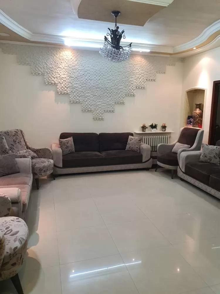 Смешанное использование Готовая недвижимость 2 спальни Ж/Ж Квартира  продается в Дамаск #28241 - 1  image 