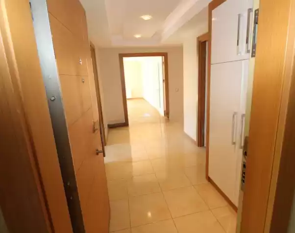 yerleşim Plan Dışı 1 yatak odası U/F Apartman  satılık içinde İstanbul #28523 - 1  image 