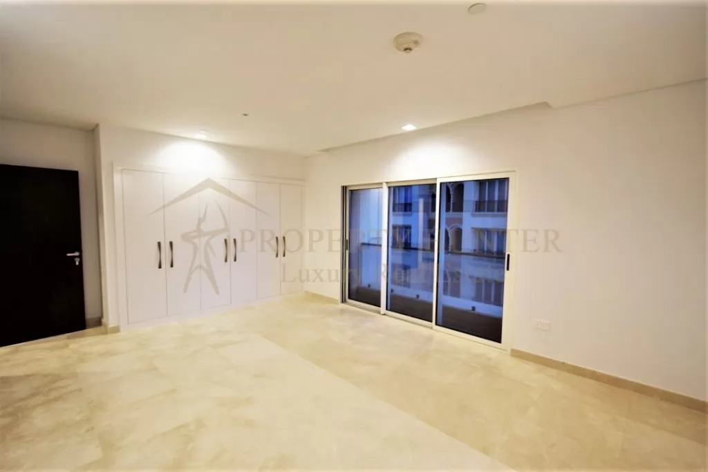 Residential Ready 3+maid Bedrooms S/F Apartment  for sale in The-Pearl-Qatar , Doha-Qatar #29501 - 5  image 