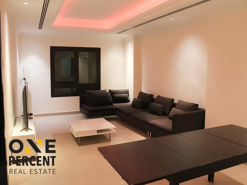 Смешанное использование Готовая недвижимость 1 спальня С/Ж Квартира  в аренду в Доха #30686 - 1  image 