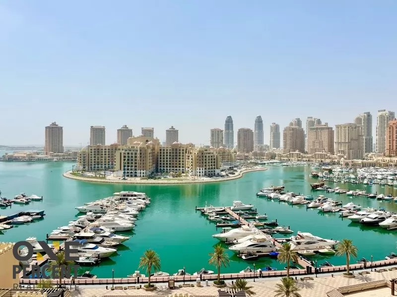Mixte Utilisé Propriété prête 1 chambre S / F Appartement  à vendre au Doha #35304 - 1  image 