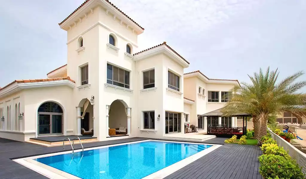 yerleşim Hazır Mülk 5+hizmetçi Yatak Odası U/F Site İçinde Villa  satılık içinde Dubai #35942 - 1  image 