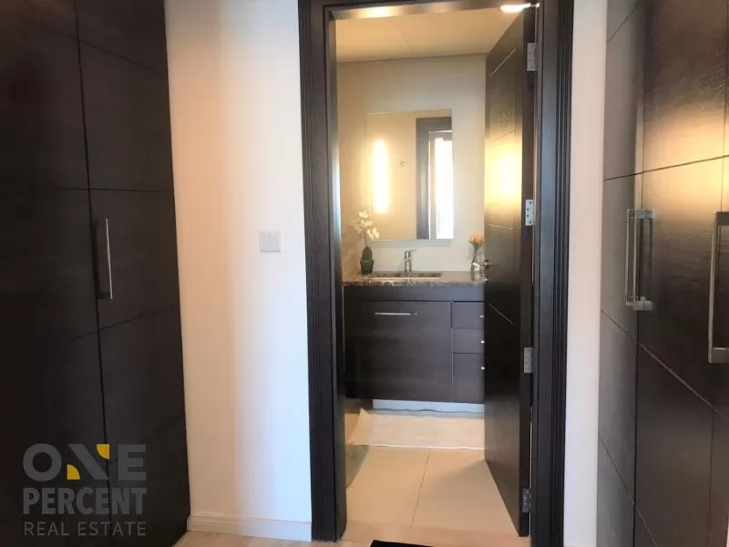 Mixed Use Ready Property 1+maid Bedroom F/F Townhouse  for rent in Doha #37632 - 7  image 