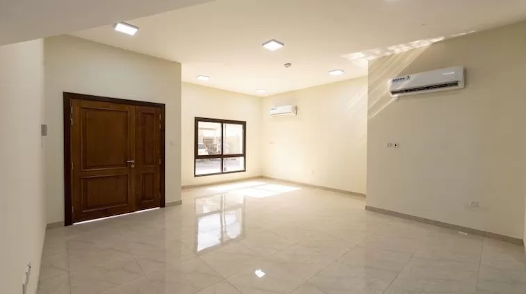Residential Ready Property 5 Bedrooms S/F Villa in Compound  for rent in Al-Markhiya , Doha-Qatar #38782 - 1  image 
