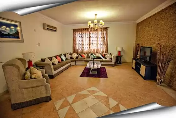 Residencial Listo Propiedad 3 dormitorios S / F Villa Standerlone  alquiler en al-sad , Doha #38792 - 1  image 