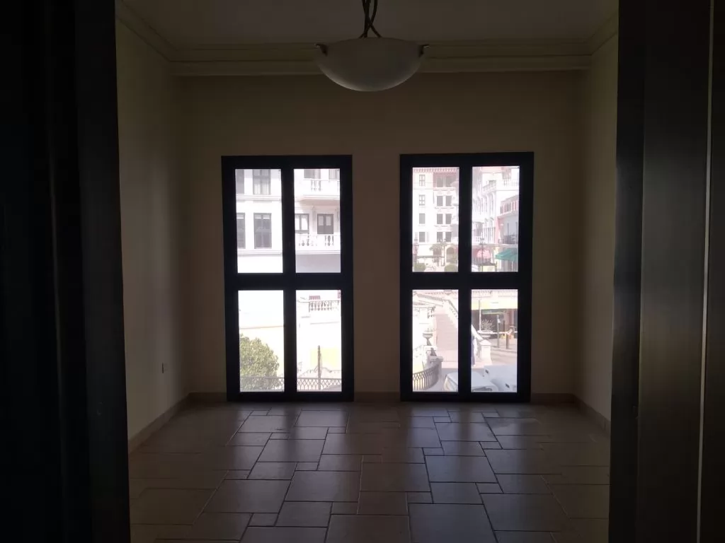 Residential Ready Property 1 Bedroom S/F Apartment  for rent in The-Pearl-Qatar , Doha-Qatar #38808 - 1  image 