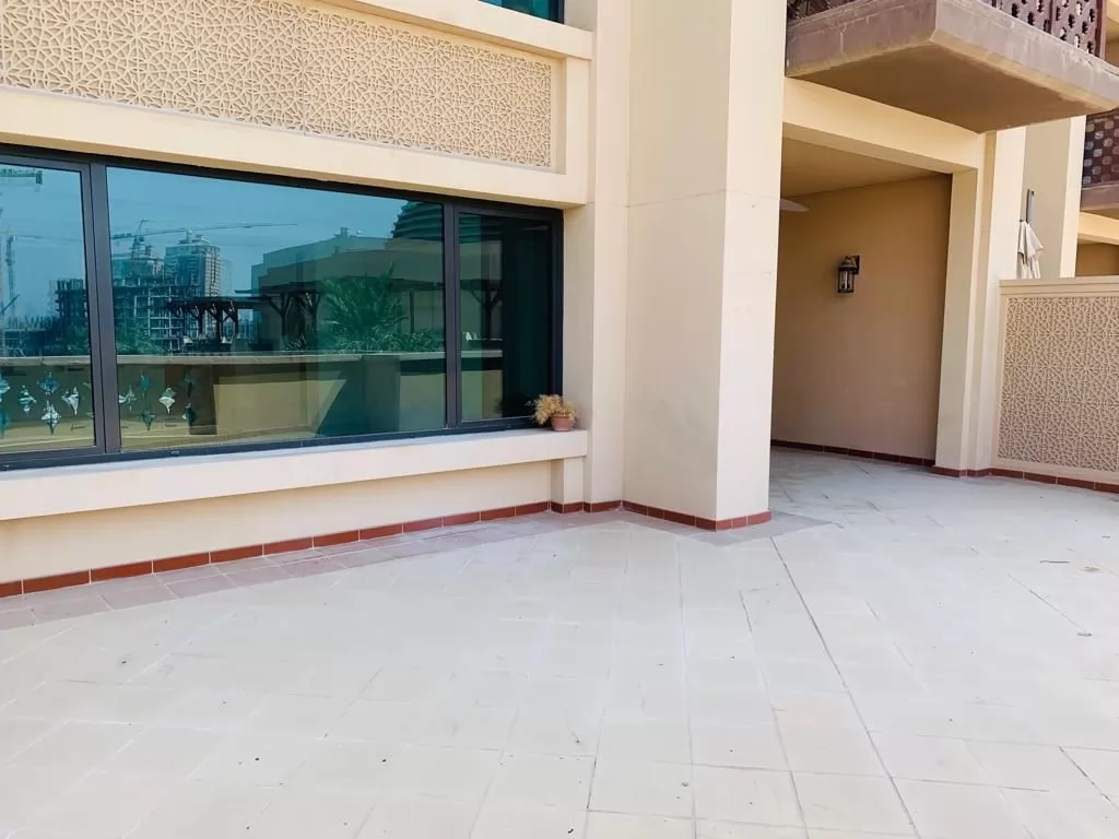Residential Ready Property 1 Bedroom S/F Apartment  for rent in The-Pearl-Qatar , Doha-Qatar #38821 - 1  image 