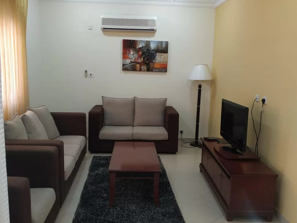 Residential Ready Property 2 Bedrooms F/F Standalone Villa  for rent in Old-Airport , Doha-Qatar #38839 - 1  image 