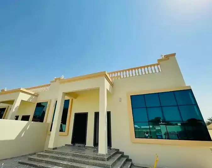 Résidentiel Propriété prête 4 chambres U / f Villa autonome  a louer au Dubai #38888 - 1  image 